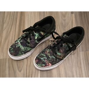 Nike SB Zoom Stefan Janoski Sneakers-Palm Leaves Print - Iconic Comfort & Style